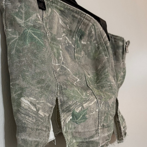 PacSun Camouflage strapless rugged top - Picture 4 of 11